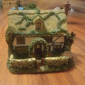 Hawthorne Village MCGOWANS BED AND BREAKFAST EMERALD ISLE VILLAGE